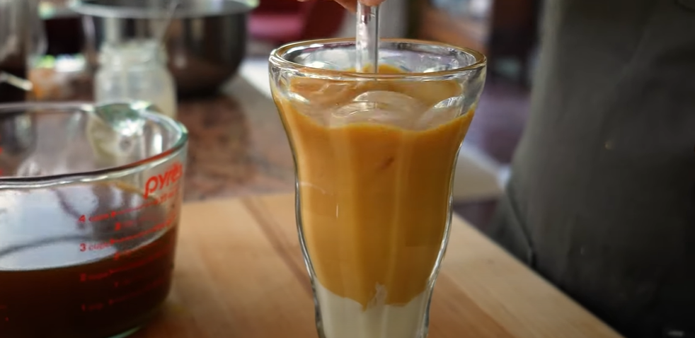 Ways to make Thai tea with right caffeine amount
